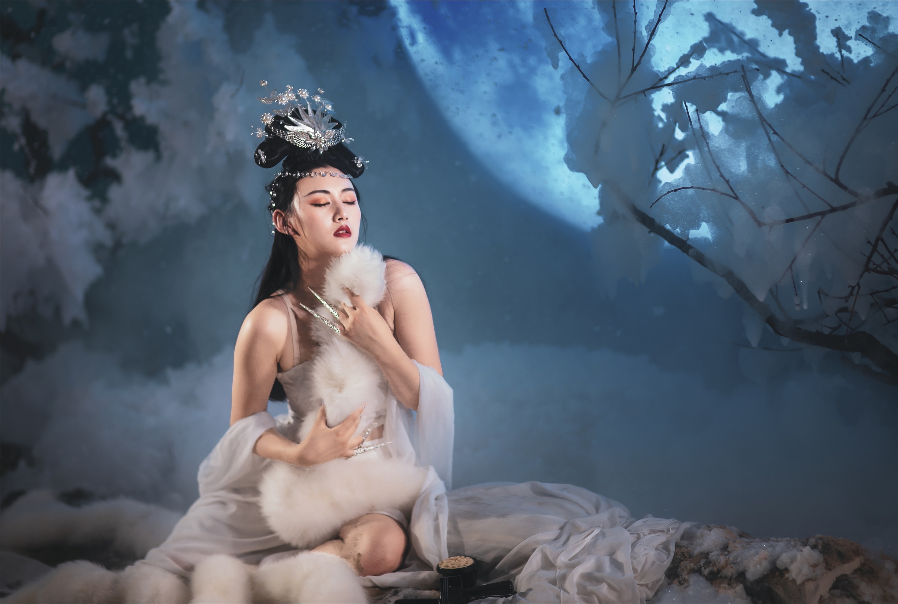 YITUYU 艺图语 2021.07.21 九尾白狐 刺猬&惠子